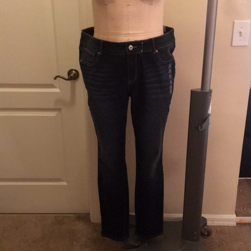 Nwt Maurices jeggings size 18
